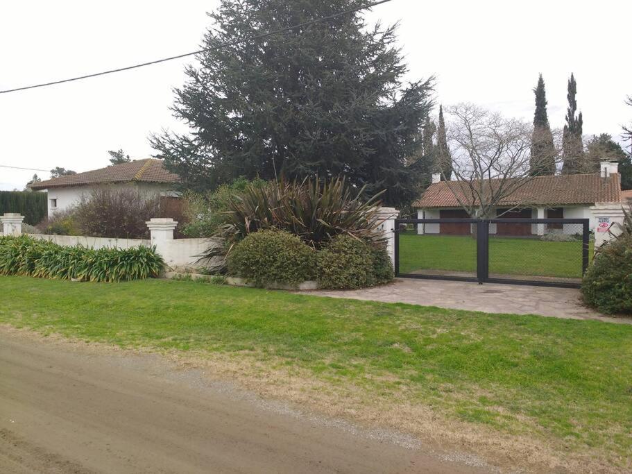 Casa Y Amplio Parque * Tandil