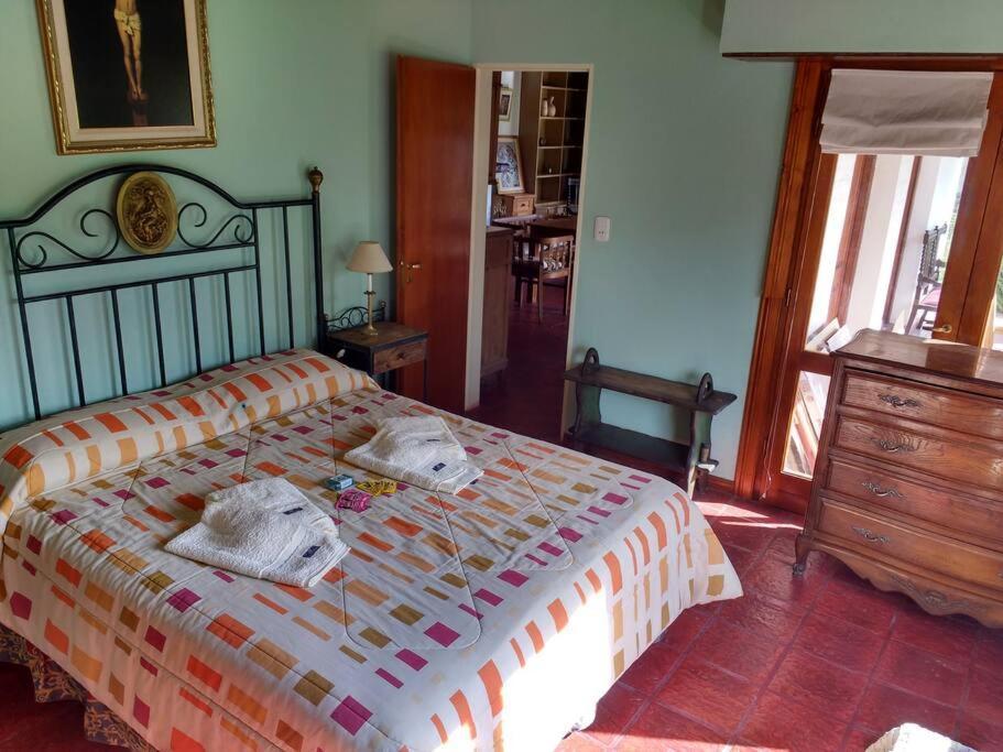 Casa Y Amplio Parque Holiday home Tandil